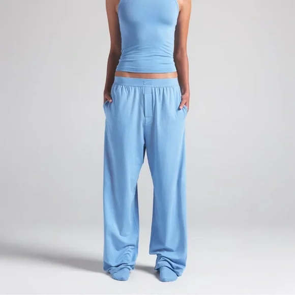 SKIMS NWT Boyfriend Loose Pant in Color Marina; Size XS - Picture 5 of 6